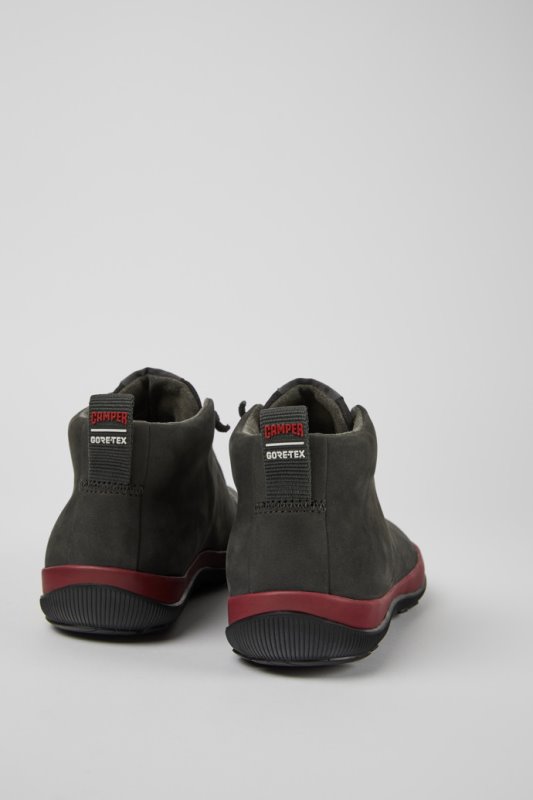 ексклузивни дамски маратонки от сива и черна кожа Camper Peu Pista Gore-tex